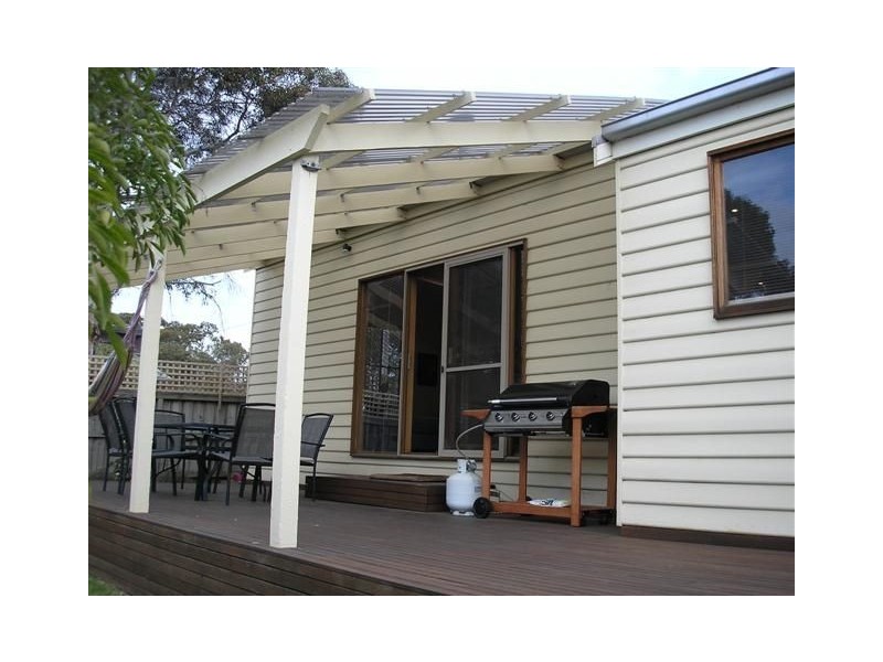 27 Oakland Street, Mornington VIC 3931