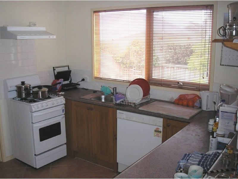 27 Oakland Street, Mornington VIC 3931