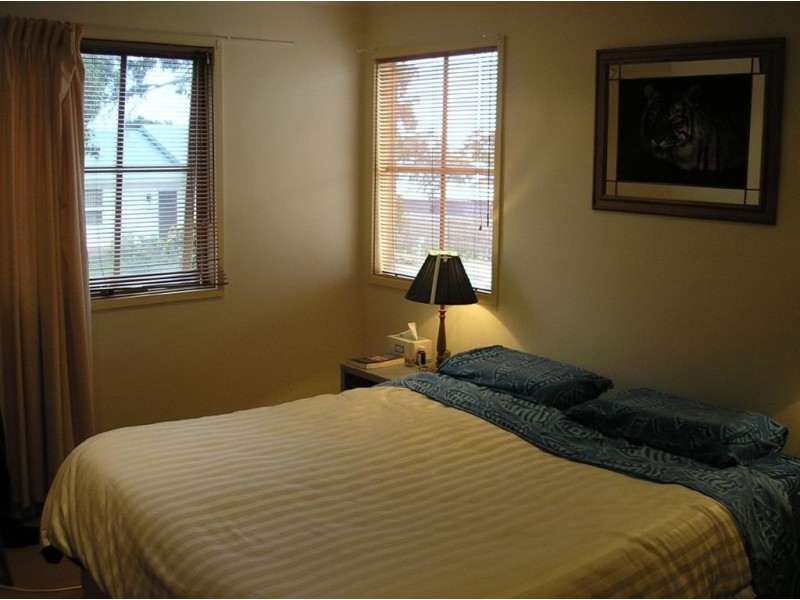 27 Oakland Street, Mornington VIC 3931