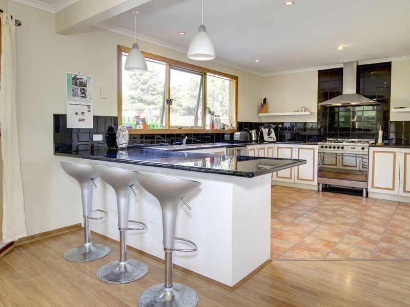 8 Asquith Avenue, Mount Martha VIC 3934