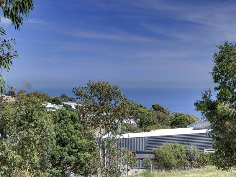 17 Churchill Road, Mount Martha VIC 3934