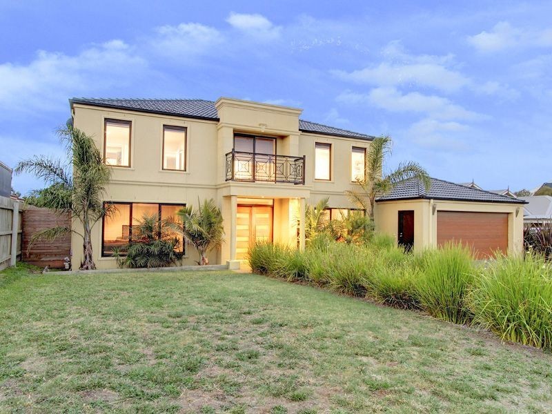 22 Ben Drive, Mornington VIC 3931