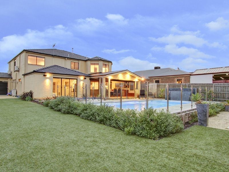 22 Ben Drive, Mornington VIC 3931