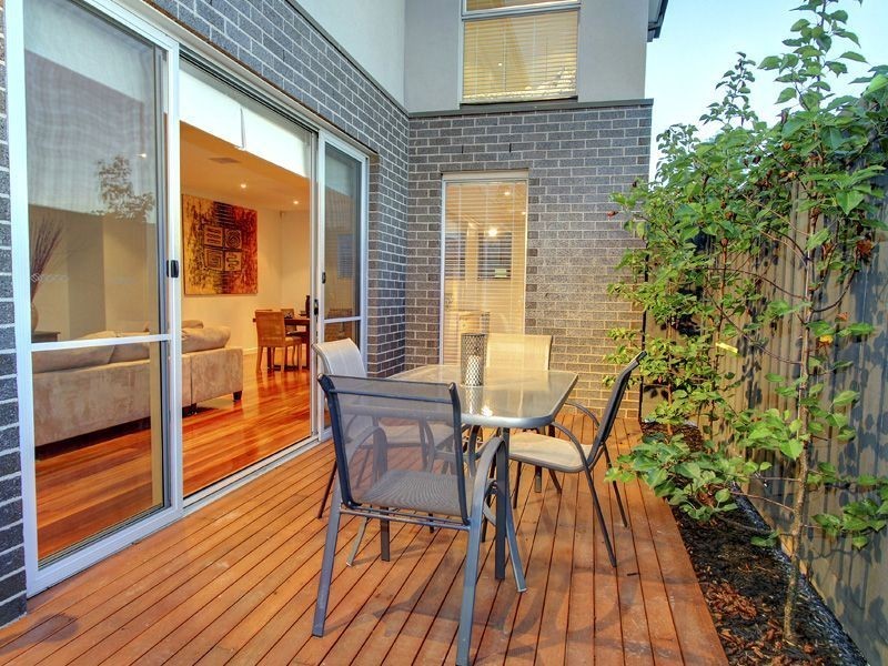 2/75 Herbert Street, Mornington VIC 3931