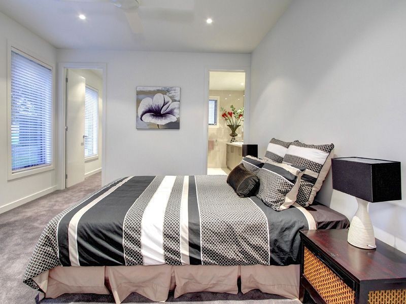 2/75 Herbert Street, Mornington VIC 3931