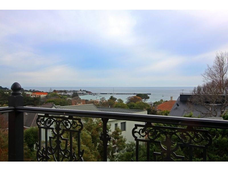 3/14 Tanti Avenue, Mornington VIC 3931