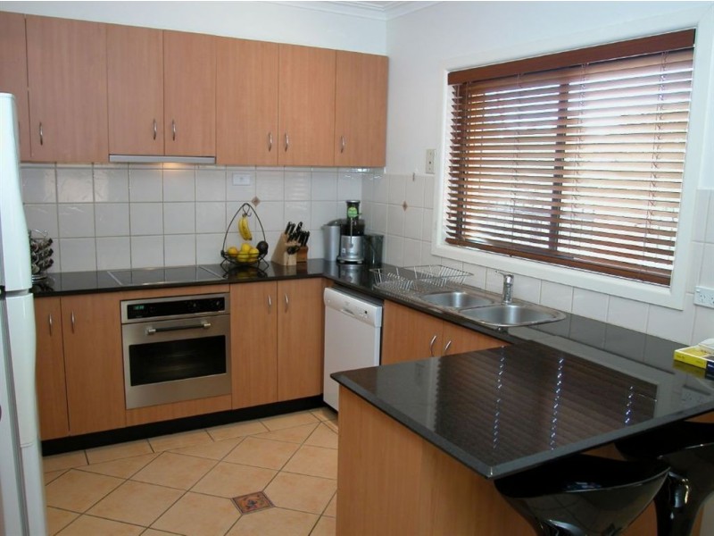 3/107 Tanti Ave, Mornington VIC 3931