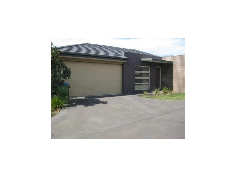 48/110 Bungower Road, Mornington VIC 3931