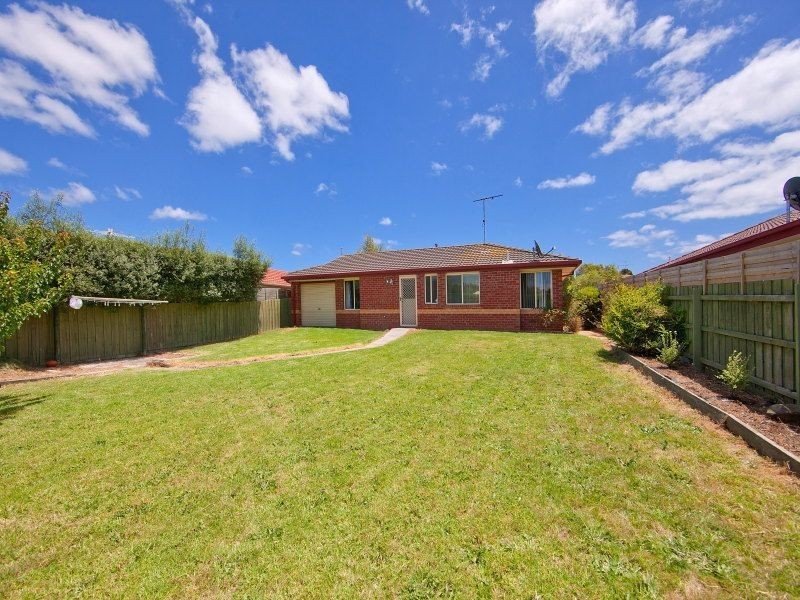 8 Baystone Court, Mount Martha VIC 3934