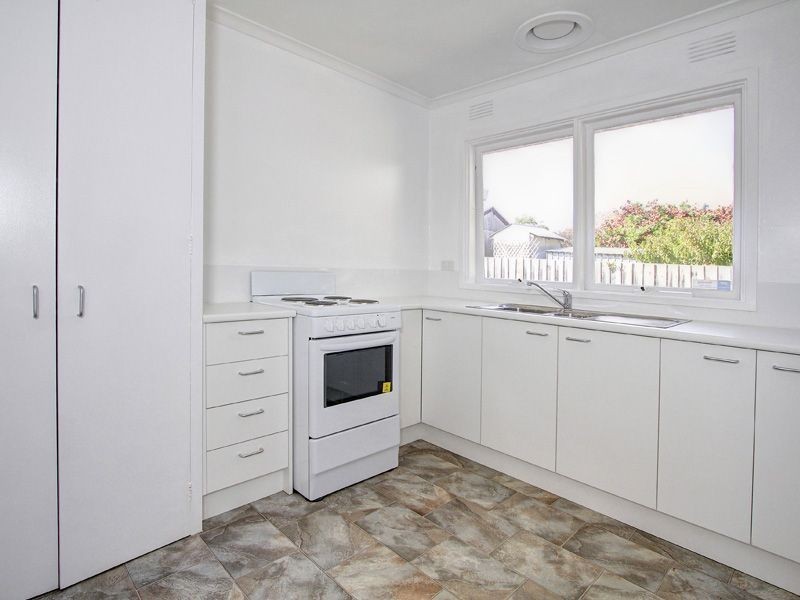 4/2 Beach Gve, Mornington VIC 3931