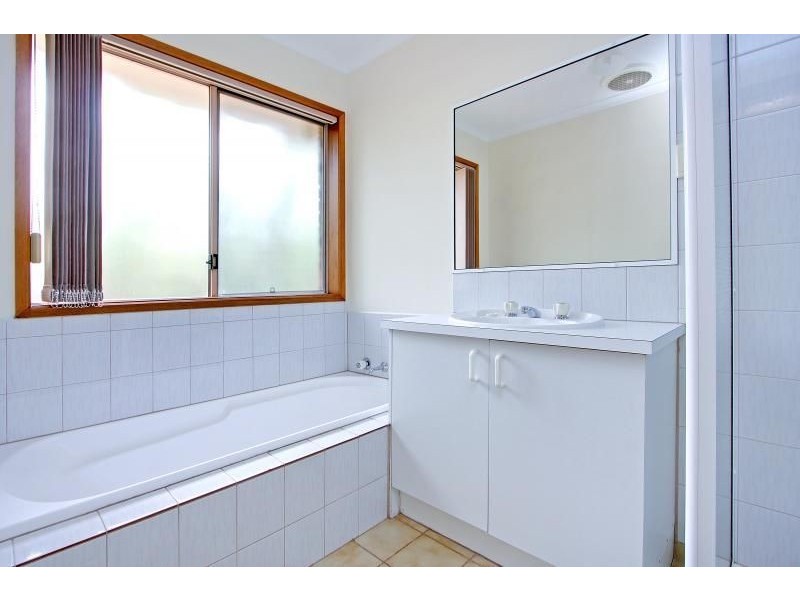 2 Killingholme Drive, Mornington VIC 3931