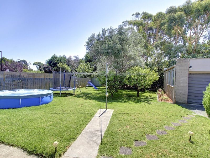 15 Knott Street, Safety Beach VIC 3936