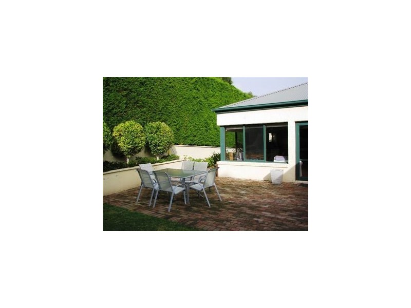 15 Silkhorn Crescent, Mount Martha VIC 3934