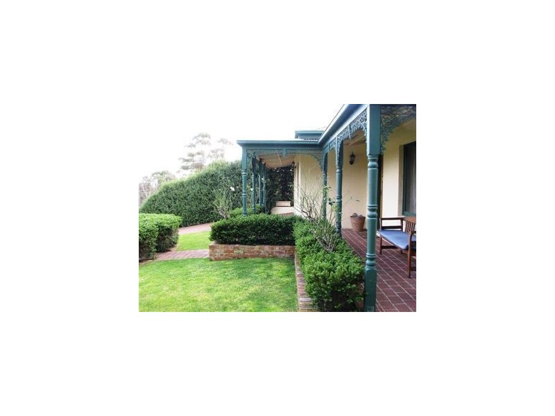 15 Silkhorn Crescent, Mount Martha VIC 3934