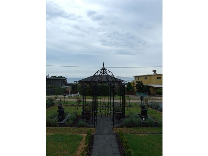 12b Barrow Street, Mount Martha VIC 3934