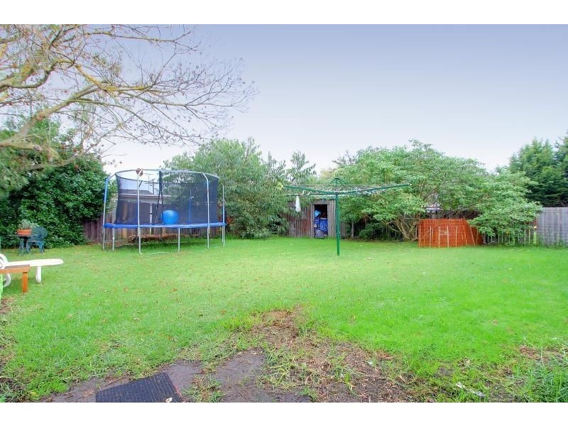 64 Robertson Drive, Mornington VIC 3931