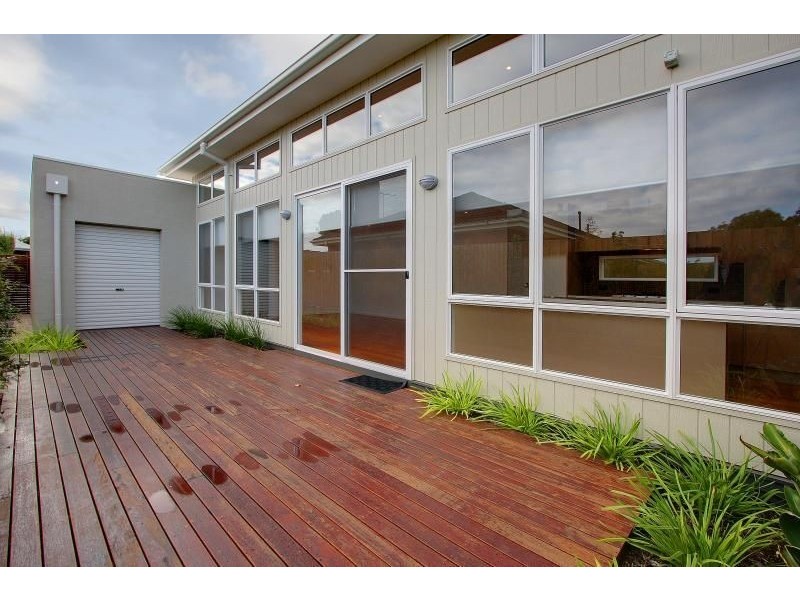 2/9 Illuka Street, Mornington VIC 3931