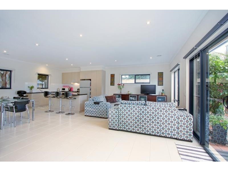 1A Perkins Street, Mornington VIC 3931