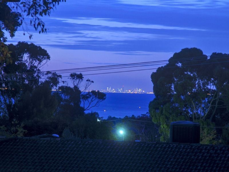 12 Glamis Street, Mount Martha VIC 3934