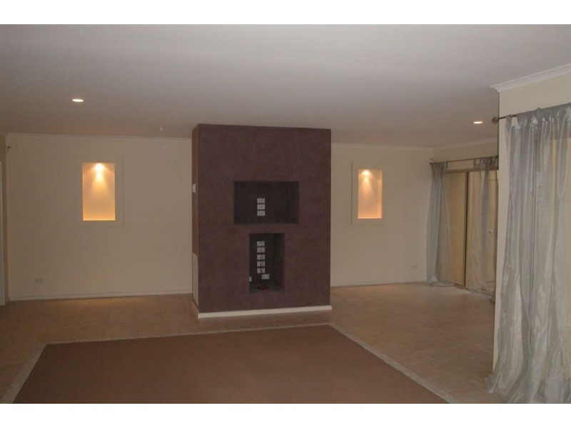 1/105 Tanti Ave, Mornington VIC 3931