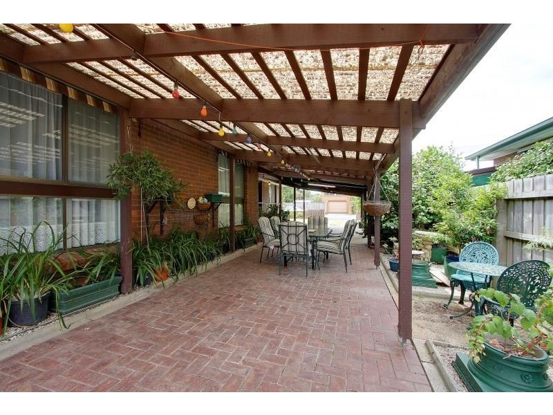 18 Benambra Street, Mornington VIC 3931