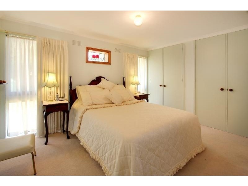 18 Benambra Street, Mornington VIC 3931