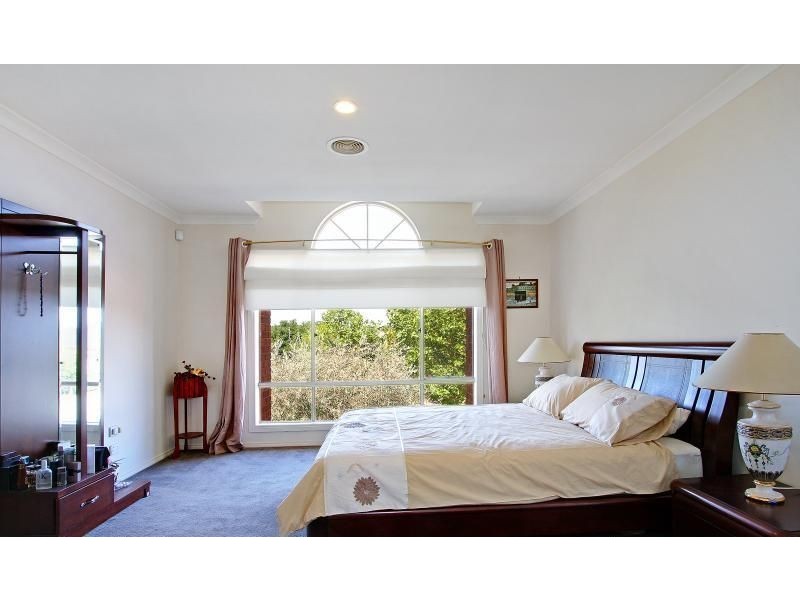 10 Samantha Drive, Mornington VIC 3931