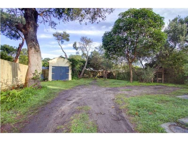 14 Park Ave, Rosebud West VIC 3940