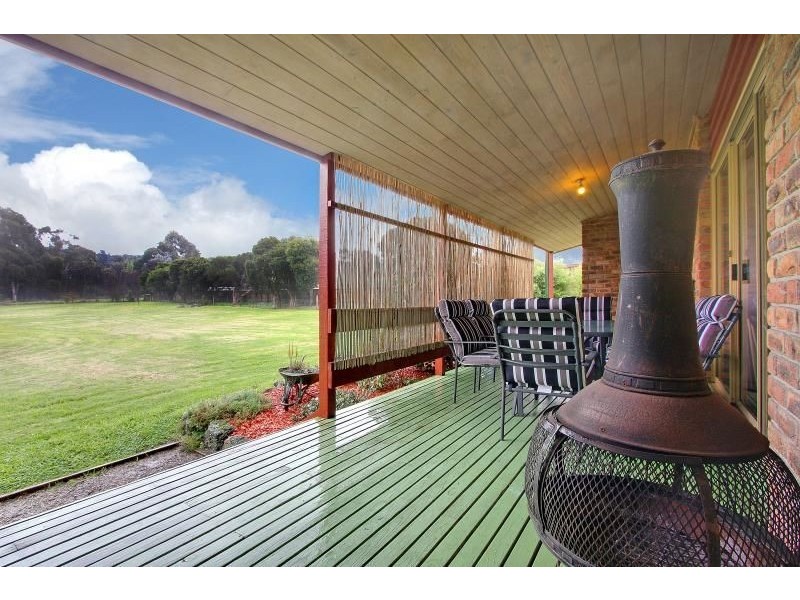 18 Compass Court, Somerville VIC 3912