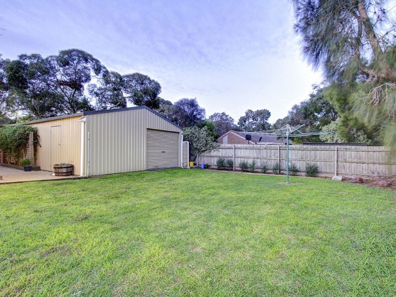 10 Morlyn Drive, Mount Martha VIC 3934
