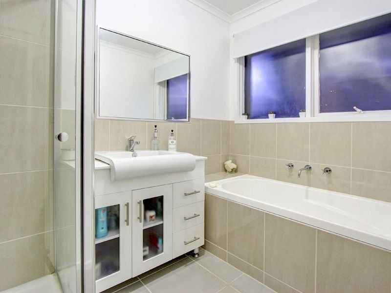 10 Morlyn Drive, Mount Martha VIC 3934