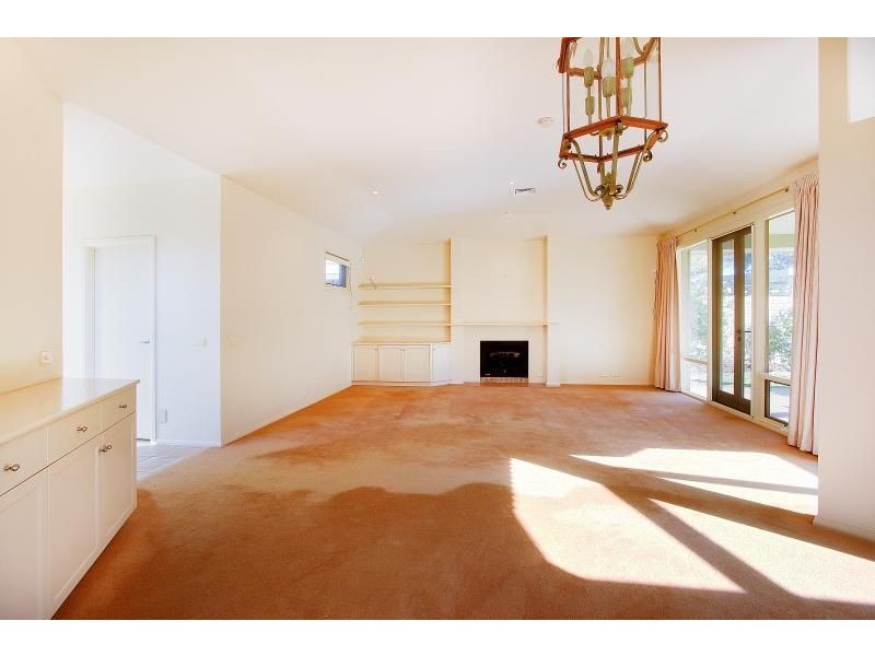 8 Woodlyn Close, Mount Eliza VIC 3930