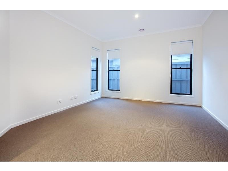 28 Oceanic Drive, Safety Beach VIC 3936