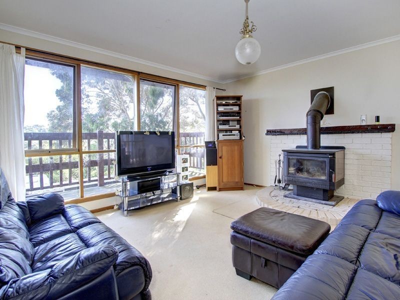 8 Asquith Ave, Mount Martha VIC 3934