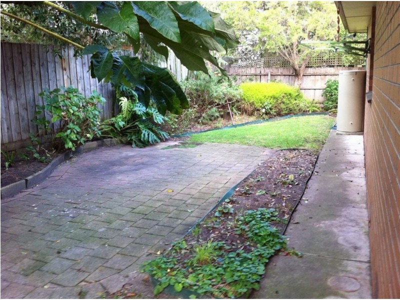 2/9 Turnbull street, Mornington VIC 3931