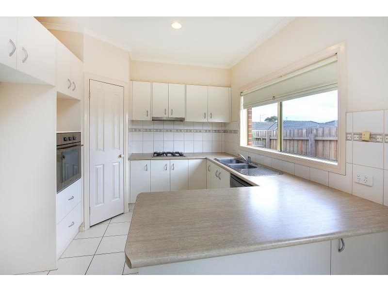 3/26 Lucerne Ave, Mornington VIC 3931
