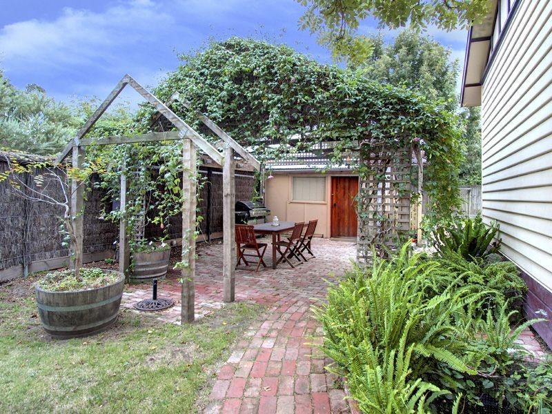130 Bentons Rd, Mornington VIC 3931