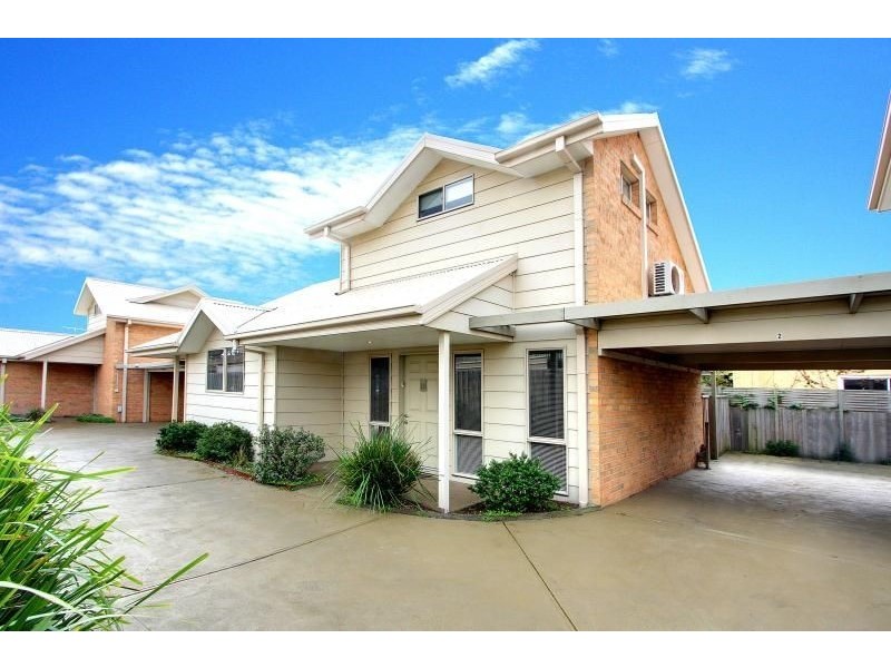 2/867 Nepean Highway, Mornington VIC 3931