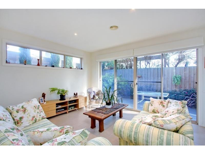 12a Canterbury Street, Mornington VIC 3931