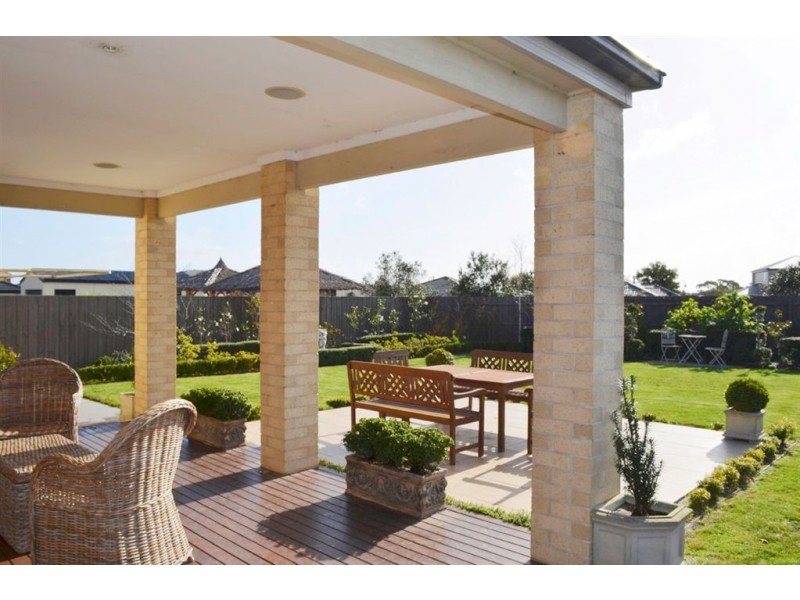 86 St Mitchell Circuit, Mornington VIC 3931