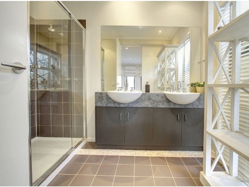 86 St Mitchell Circuit, Mornington VIC 3931