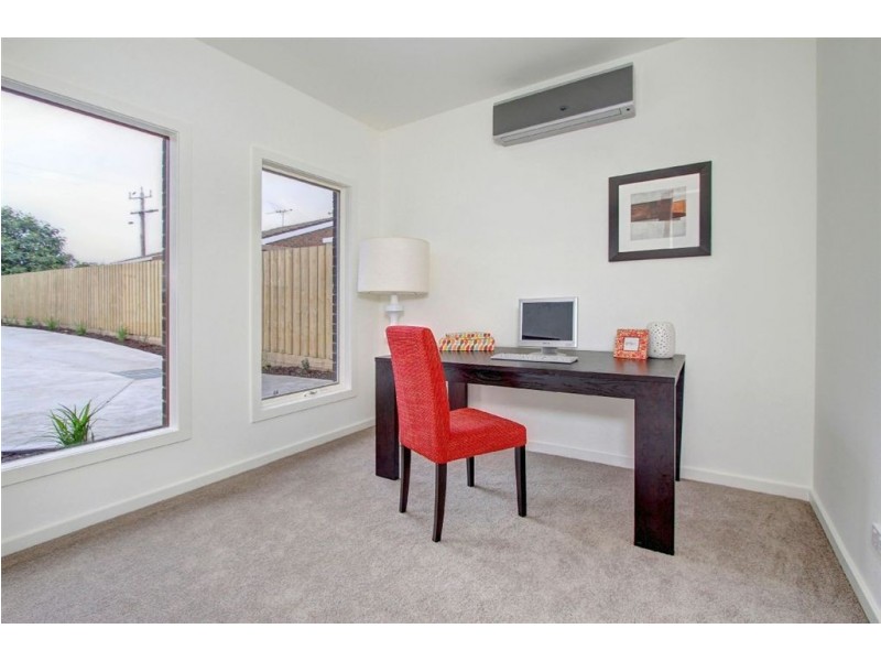 1 & 2//20 Wellington Street, Mornington VIC 3931