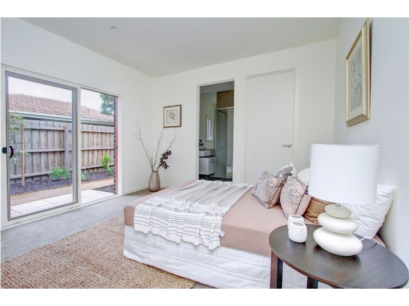 1 & 2//20 Wellington Street, Mornington VIC 3931