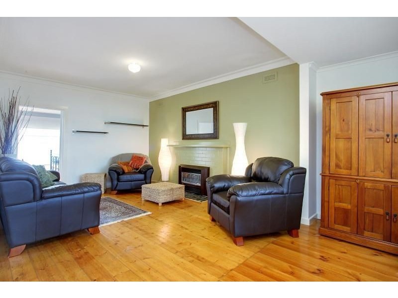 11 Kent Street, Mornington VIC 3931