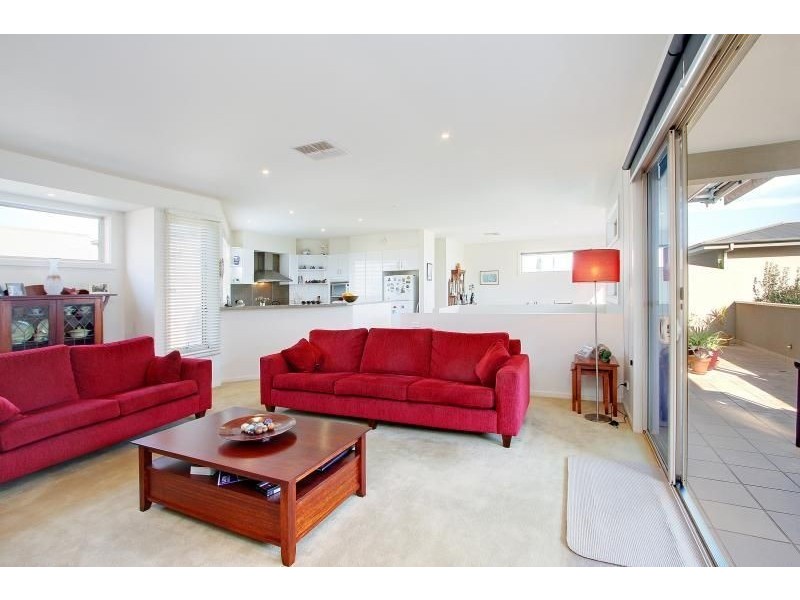 12A Canterbury, Mornington VIC 3931