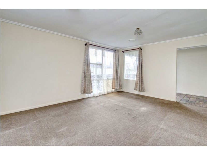 60 Robertson Drive, Mornington VIC 3931