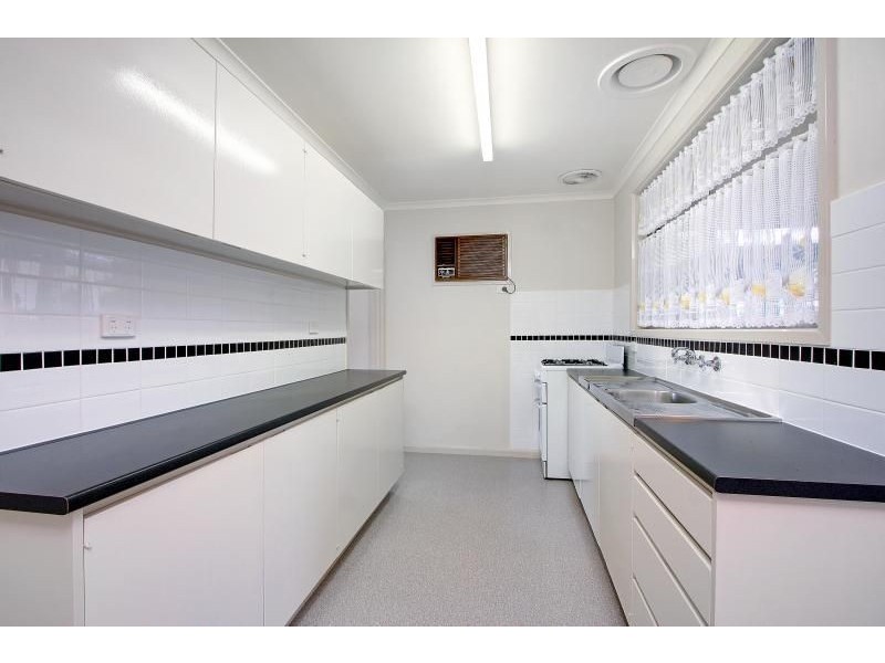 102 Robertson Drive, Mornington VIC 3931