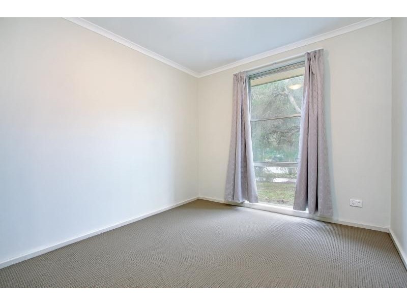 102 Robertson Drive, Mornington VIC 3931