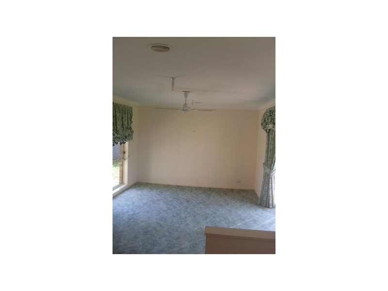 14 Robin Hill Drive, Mornington VIC 3931