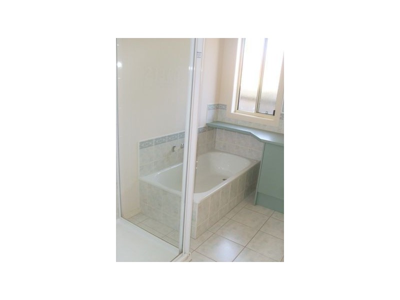 14 Robin Hill Drive, Mornington VIC 3931